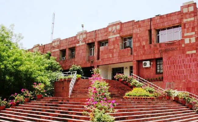 ABVP Claims JNU Walls Display ‘Free Umar Khalid’ and Naxalbari Slogans
