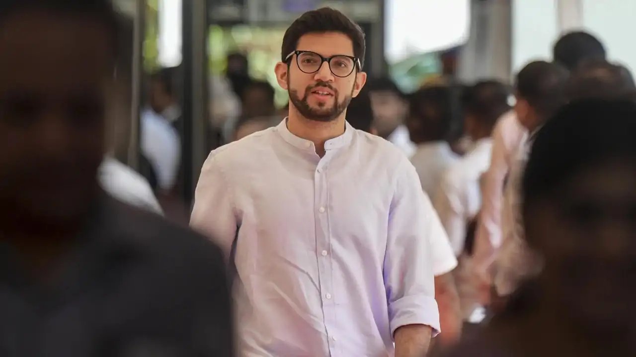 Satish Salian to visit Aaditya Thackeray’s Mumbai home at 4 pm Saturday