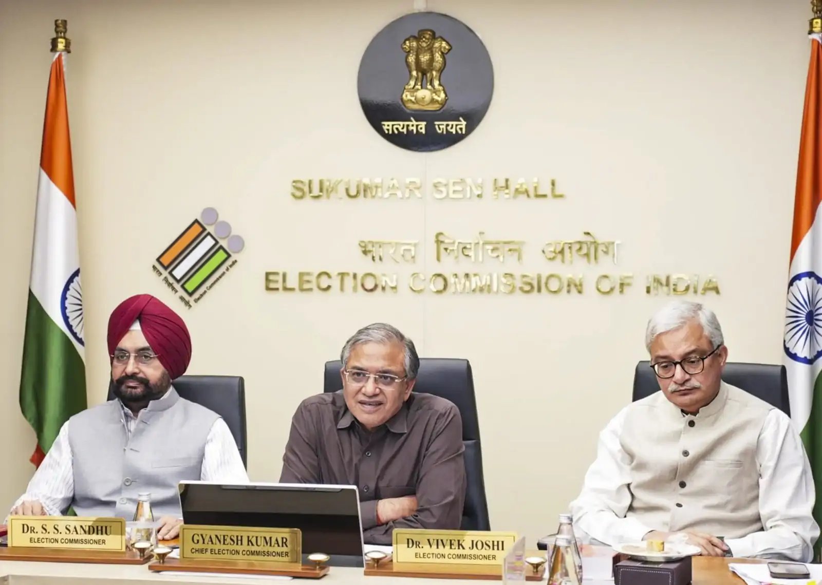 Election Commission Denies Rift, Claims Unanimous SIR Approval Amid Opposition Row
