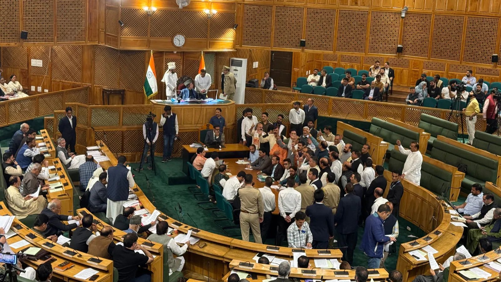 Jammu and Kashmir Bureaucrats Send Letters Opposing Statehood Resolution, Speaker Rejects Debate