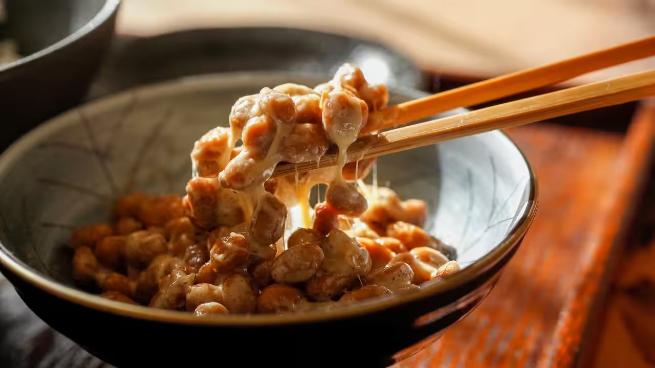 Natto Toast: The Fermented Soybean Breakfast That Boosts Skin, Hair, and Energy