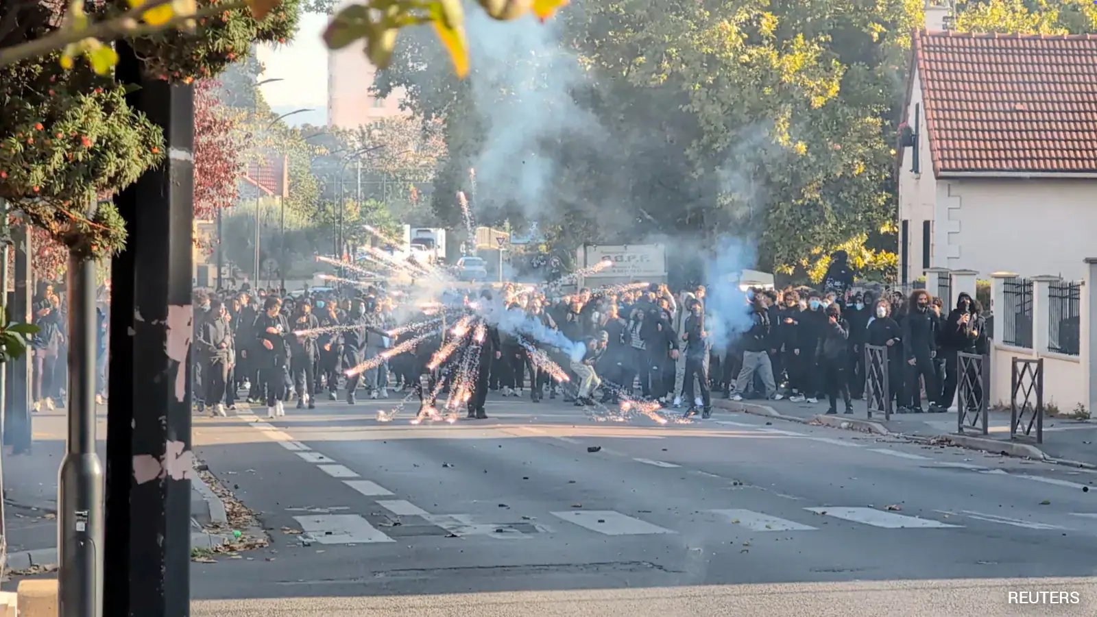 Interior Minister Laurent Nunez Justifies Tear Gas as 266,000 Students Rally Across France