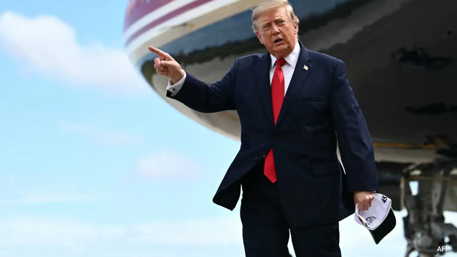 Trump Threatens Veto Over Potential Fraud in November 3 Midterms