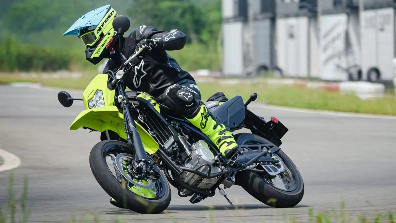 Kawasaki KLX300SM 2027 Debuts with 26.8hp, Standard ABS, $6,399