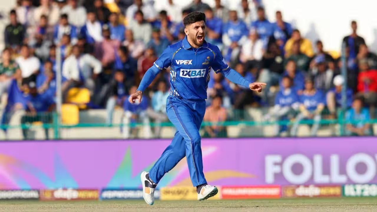 Farooqi Seizes $380,000 Record as MI Emirates Snap Him