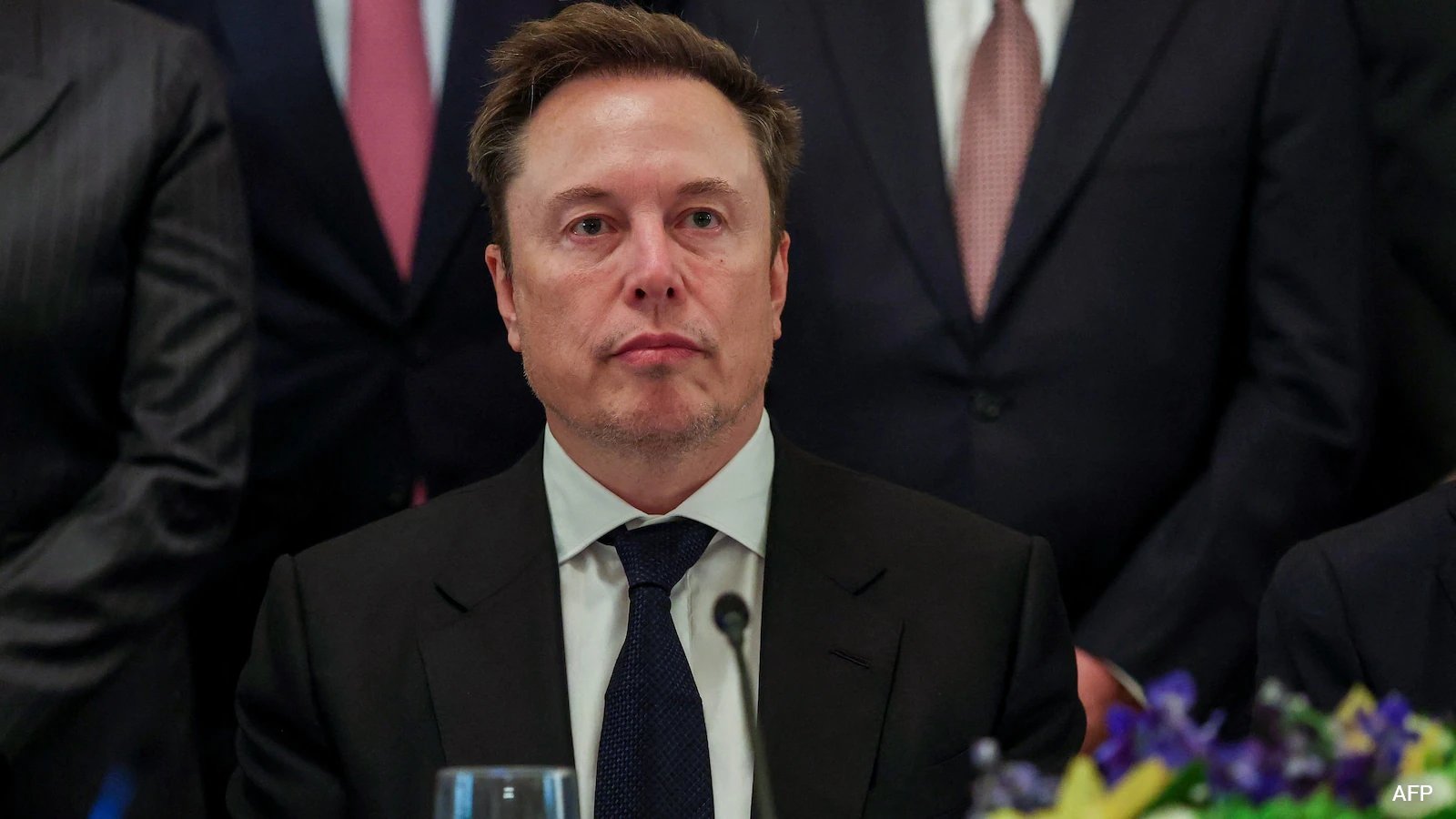 Elon Musk Accuses Ambani Supporters of Hypocrisy Over Starlink Entry in India