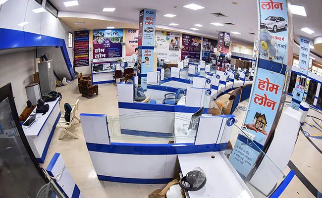 India's Bank Unions Postpone Three-Day Strike After IBA Meeting