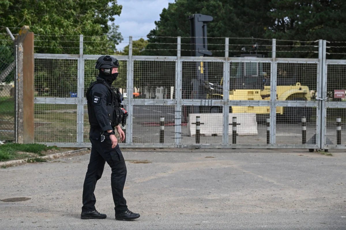 Five Men Arrested Near RAF Fairford Over Suspicious Vehicles