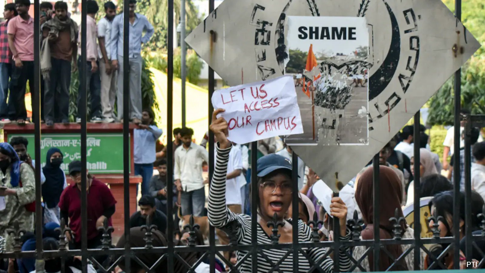 Jamia Millia Islamia Issues Final Warning to Students, Orders Evacuation of Gulistan-e-Ghalib Building, Oct. 26