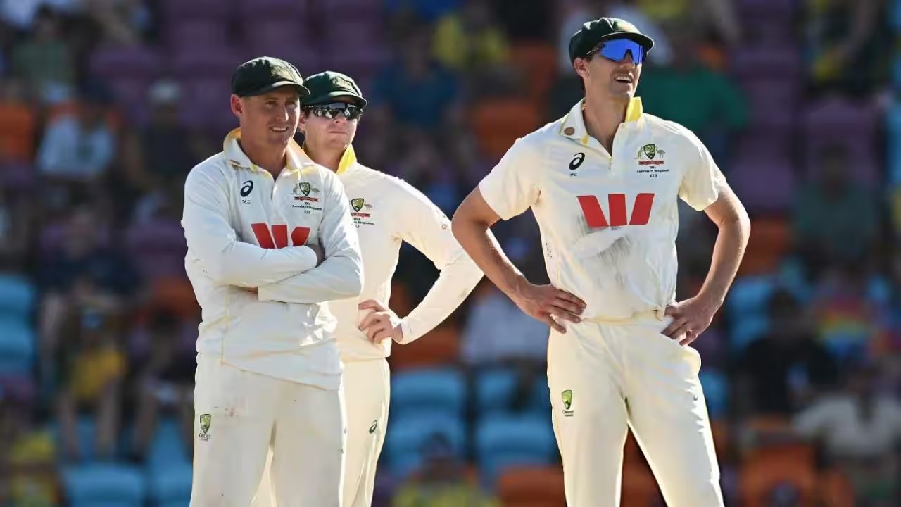 Renshaw 190, Hazlewood 2 Wkts Propels Australia to 319-Run Lead Over South Africa