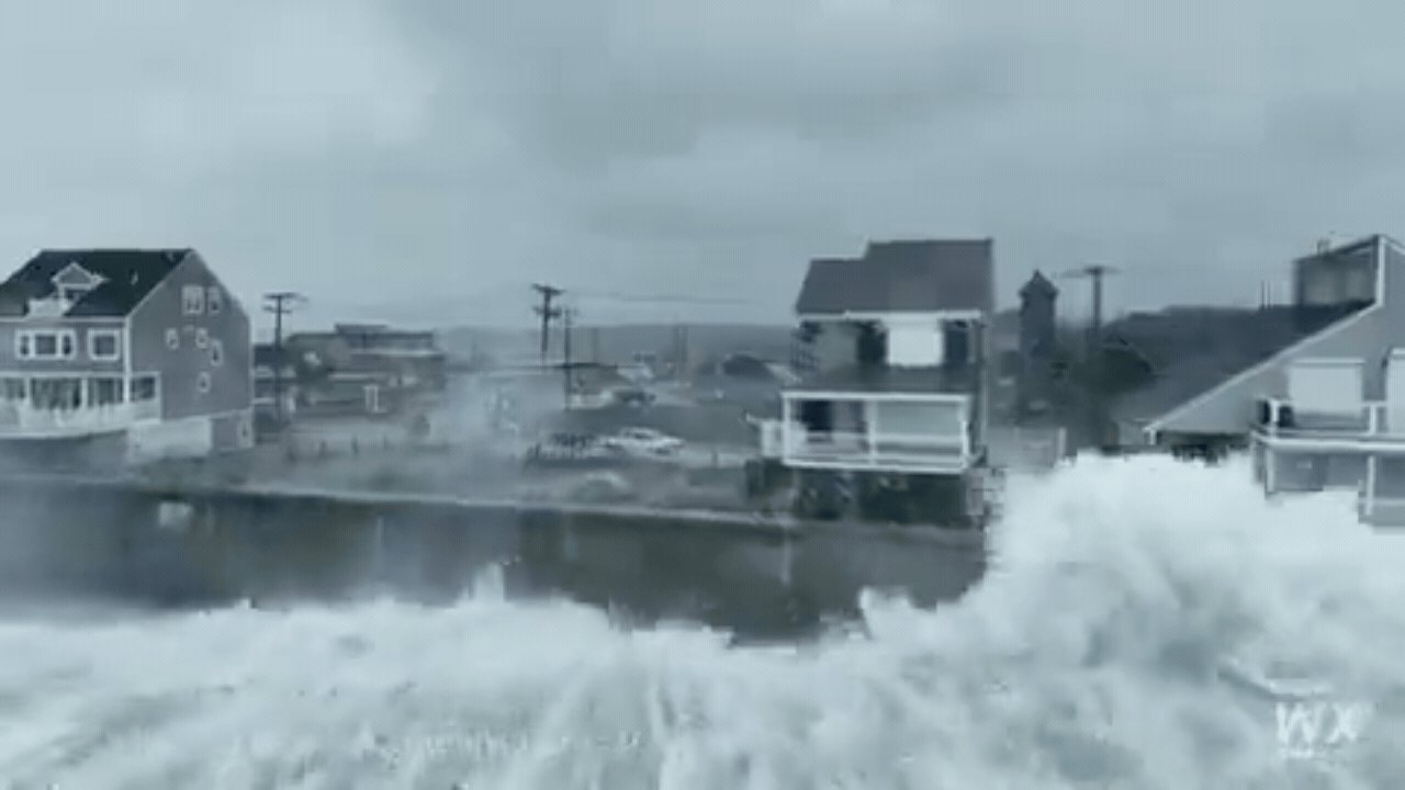 Nor'easter Leaves 100,000 US East Coast Homes Dark, Floods Jersey and NY