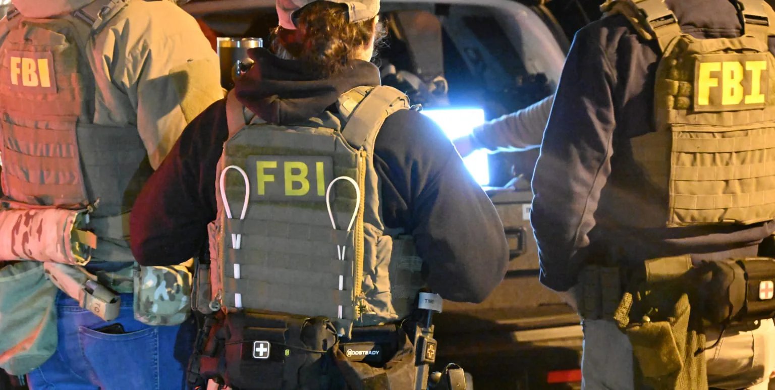FBI Foils Mall of America Plot After Agent Sells 18‑Year‑Old $600 AK‑47