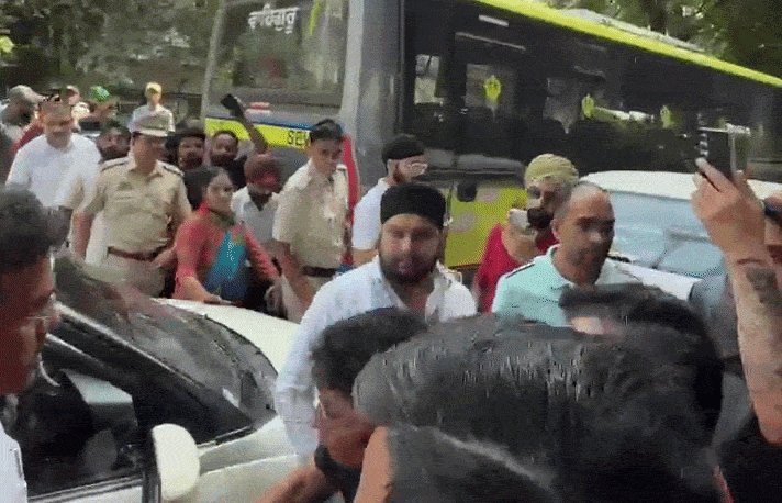 Parvesh Verma Slaps Protester on Camera; Delhi Police Await FIR Decision