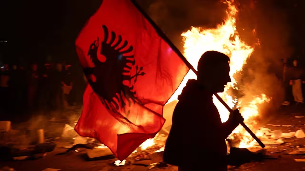 Edi Rama Warns of Red Line After Tirana Police Station Blaze