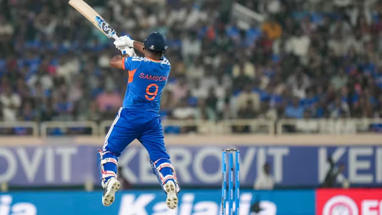 Shai Hope Scores 102 Off 45 to Tie India-WI Series 1-1