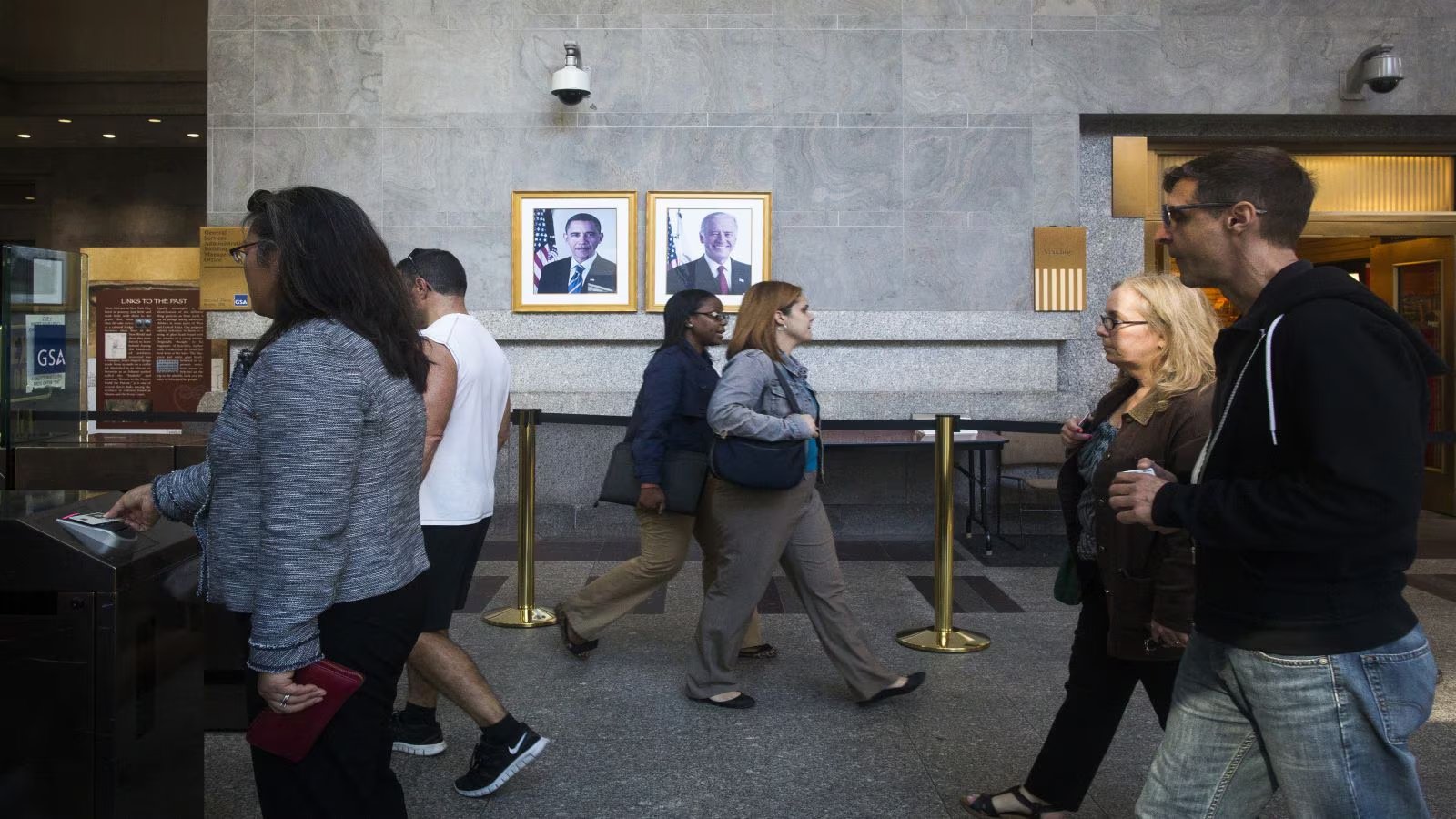 US September Jobs Crash to 29,000, Unemployment Hits 4.2%