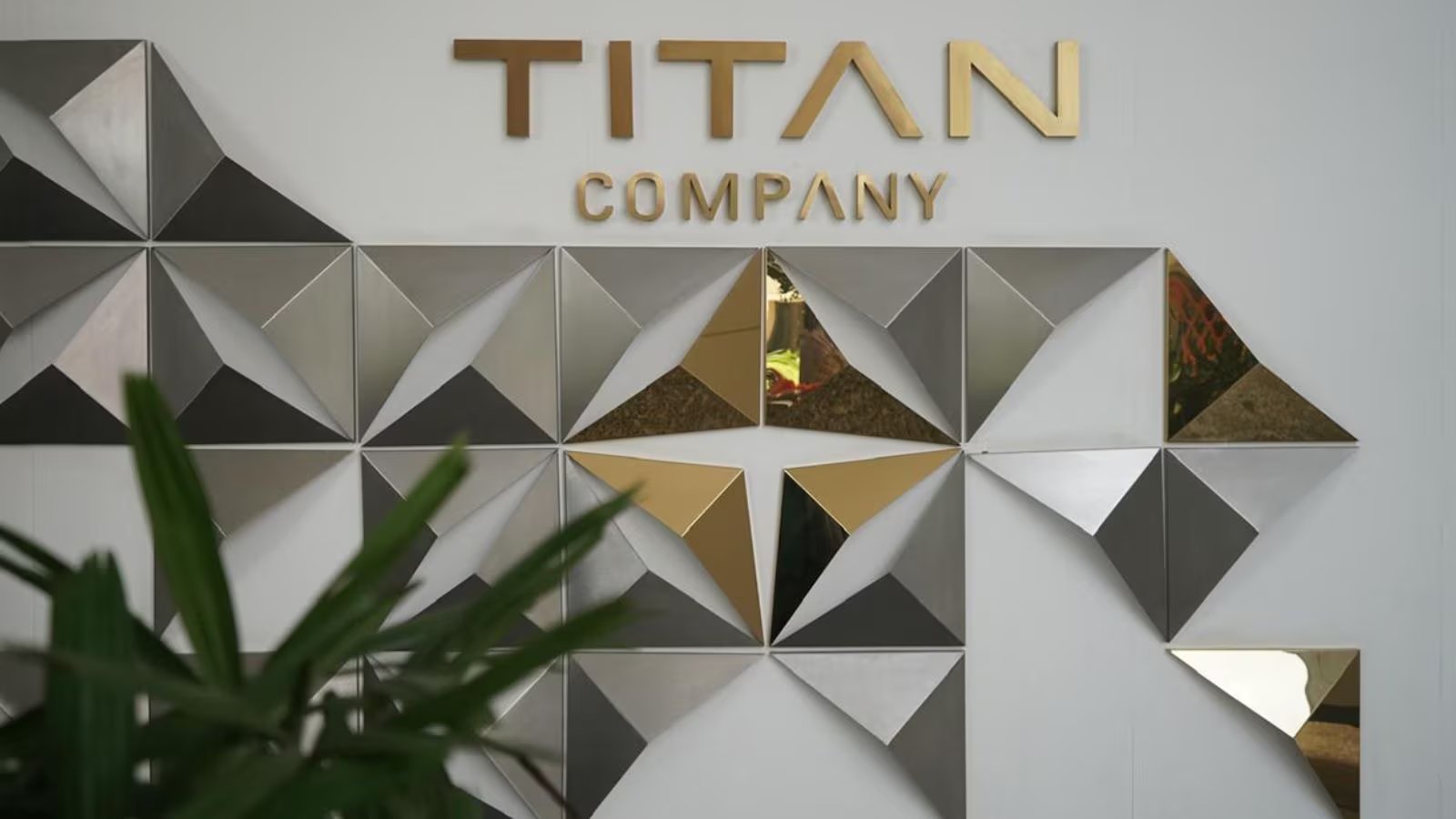 Titan Q2 FY27 Consumer Growth Jumps 25% YoY, Shares Dip 1.3%