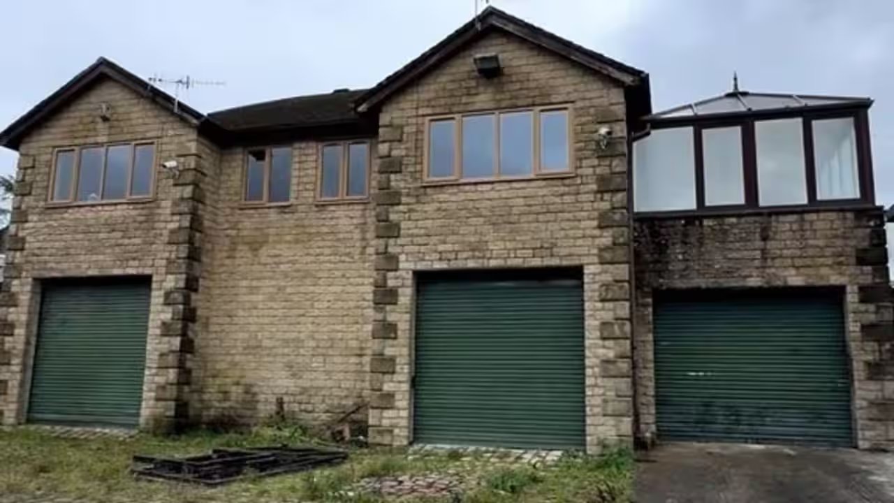 How a Derbyshire Couple Saved £230,000 by Converting a Land Rover Dealership