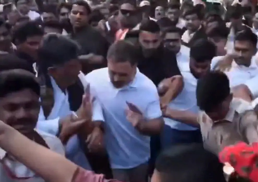 BJP Accuses Rahul Gandhi of Arrogance After 10‑Second Jostling Video, 2026